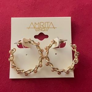 Amrita Sing Medium Hoop Earrings